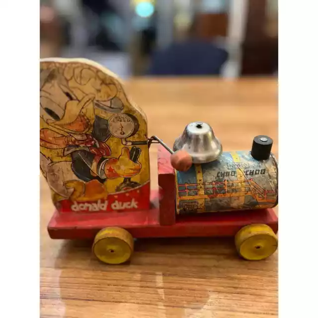 Vintage 1941 Fisher-Price Donald Duck-Choo Choo No.450 Wooden Pull Toy