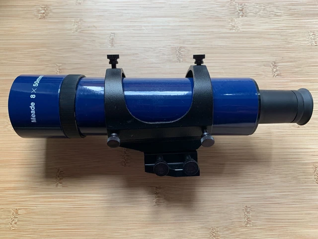 Buscador original Meade 8 x 50 mm, enfoque frontal con soporte de montaje y cola de paloma