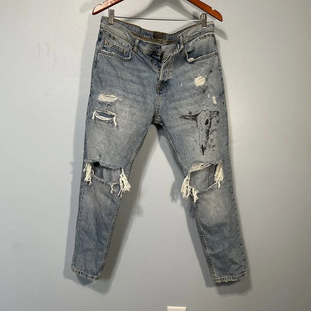 Zara Mens size 32 tapper leg made in turkey ripped jeans Button Fly Zara Mens size 32 tapper leg made in turkey ripped jeans Button Fly
