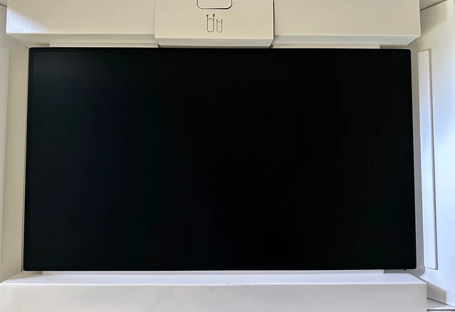 Apple Pro Display XDR Nano-texture Glass Retina 32-inch IPS 6K LCD VESA A1999