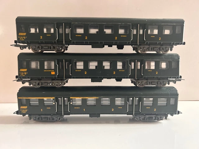 Lot De 3 Voitures Voyageurs JEP – 2 Pullman Et 1 Mixte – Métal Blanc – Longueur 24,5 Cm