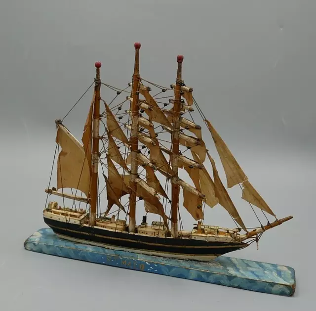 Maquette de bateau, travail de marin, trois mâts, art populaire, St Malo, 1900