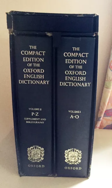 Compact Edition of the Oxford English Dictionary 2 vols. 1971 magnifying glass