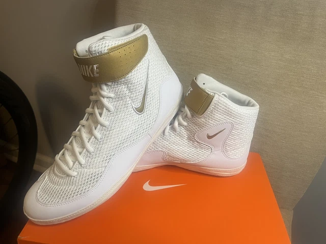 Nike inflict 3 sale white and gold