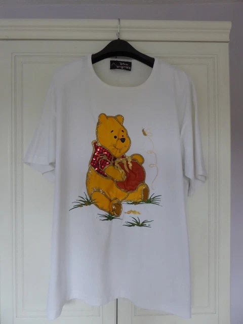 Winnie The Pooh Disney Theme Park Exclusive Sequin Glitter Christmas T-shirt