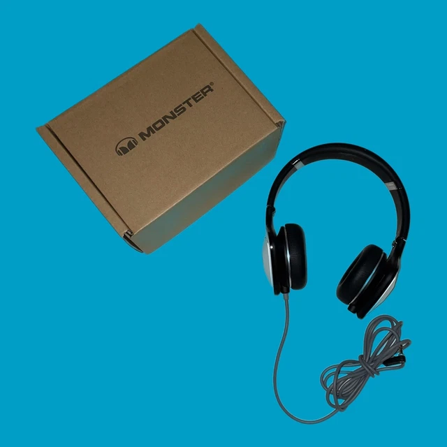 Monster DNA noise Isolating Headphones Black/White