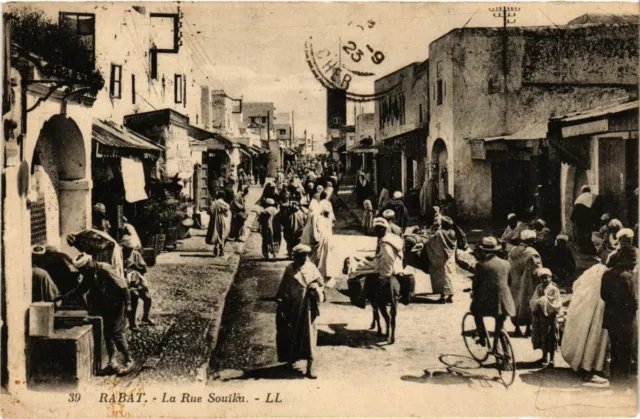 CPA AK RABAT - La Rue Souika MOROC (796656)