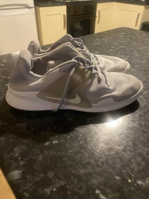 Nike arrowz junior top