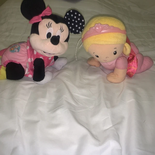 Clementoni Disney Baby Minnie Crawl with me Minnie Mouse - And Doll