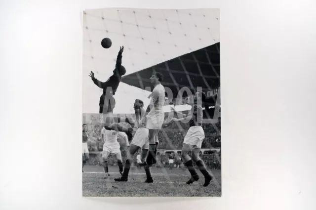 Photo de presse vintage Football, Italie Vs Yougoslavie, 1951, tirage 24 X 18 CM 2