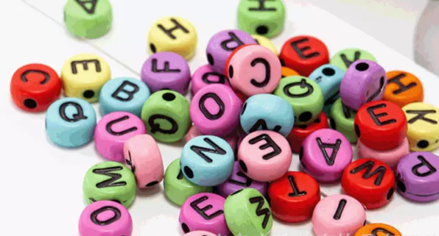 200 Alphabet Letter Beads Mixed Colour A-Z Number Kids DIY Jewellery Party Gift