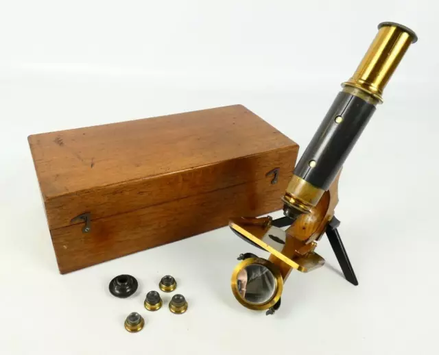 Vintage microscope with wooden case     #4201