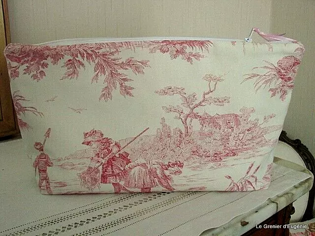 Trousse de rangement  brodée  **C**  Toile de Jouy  rose "Jeux d'eau" 2