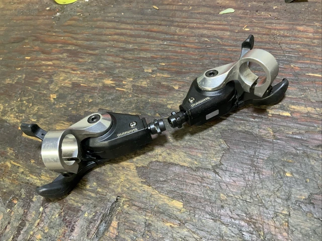 Manette Droite Shimano Alvio ST-MC20, 3x8 Vitesses, Neuve
