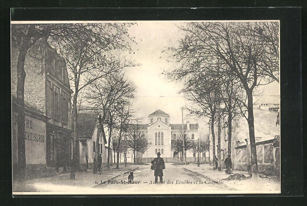 CPA Le-Parc-St-Maur, Avenne des Erables et la Chapelle