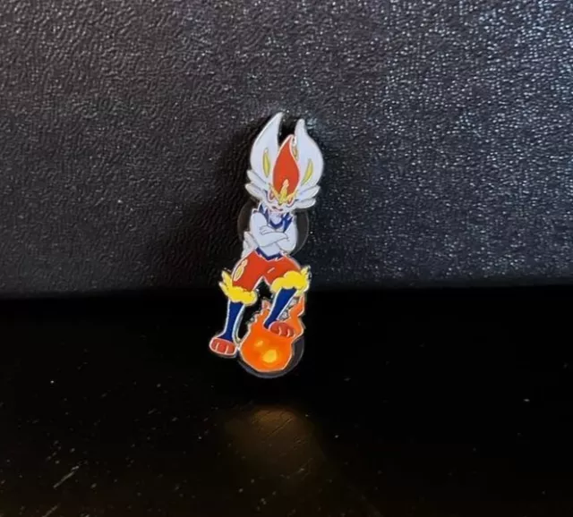 Lot 5 pins badges pokémon Zenith suprême promo gorythmic pyrobut
