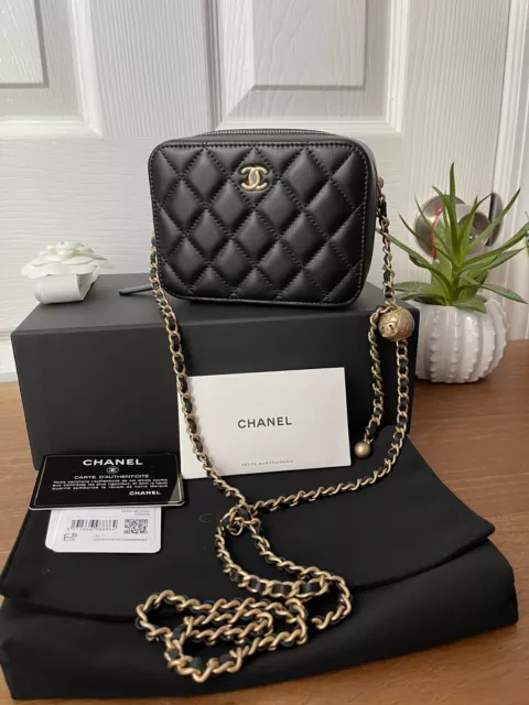 Chanel Denim Quilted Small Coco Beauty Vanity Case Pearl Crush – STYLISHTOP