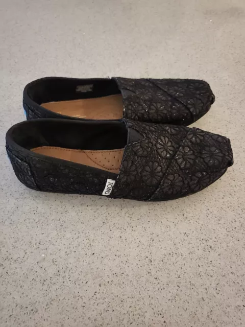 TOMS WOMEN CLASSIC Black Glitter Crochet Floral Slip On Shoes Womens UK 6 11.00 PicClick UK