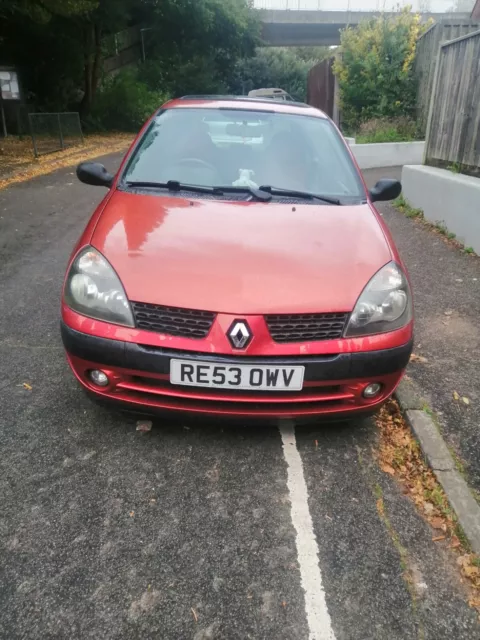 2003 renault clio extreme 1.2 - MOT until October 2024