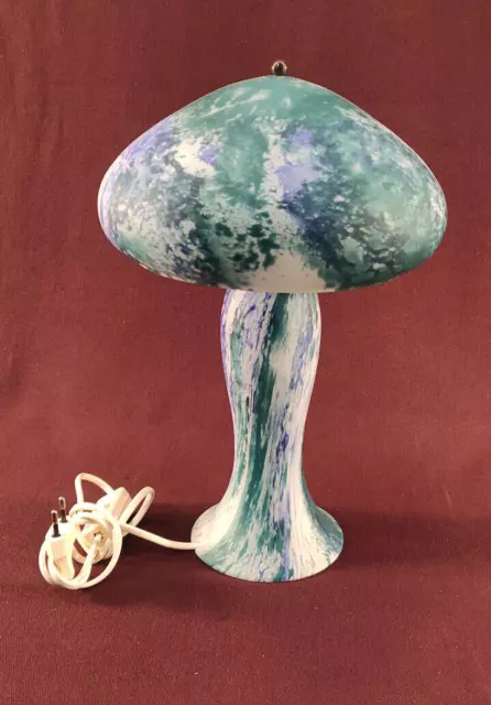lampe champignon en pâte de verre ton bleu