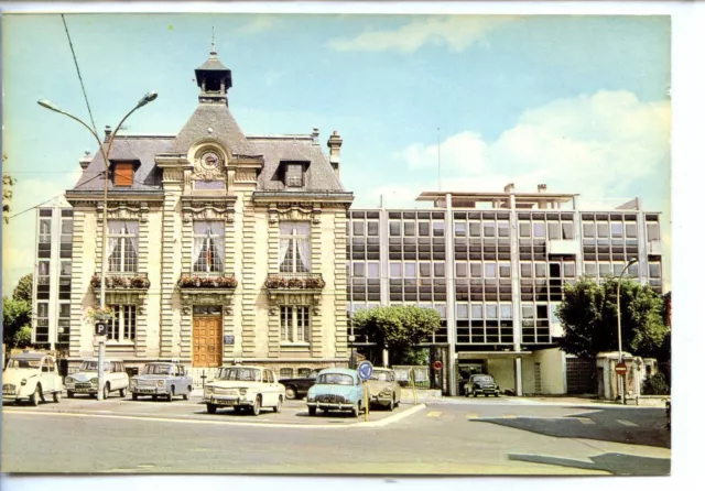 CP 91 ESSONNE - Brunoy - Place de la Mairie - Centre administratif