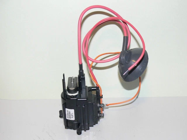 Transformateur THT Diemen HR6483 pour chassis Philips GR2.1 tube Blackline
