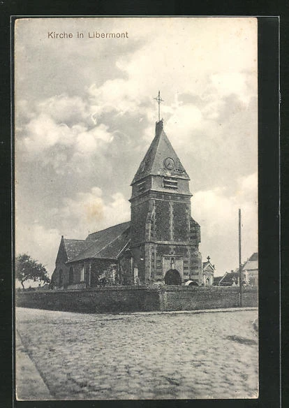 CPA Libermont, l'Église in Libermont, vue de la rue