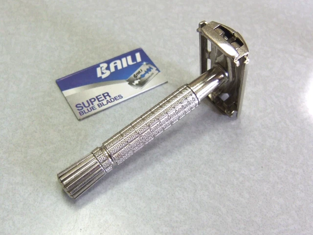 Vintage H-2 1962 Gillette Super Speed TTO DE Flare Tip Safety Razor CLEAN