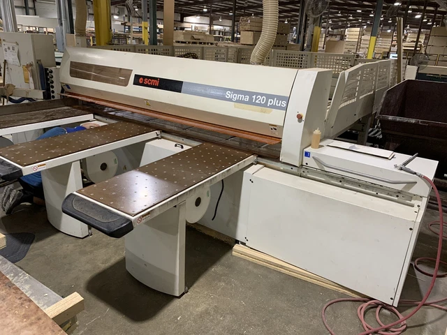 SCMI Sigma 120S panel saw beam saw in use