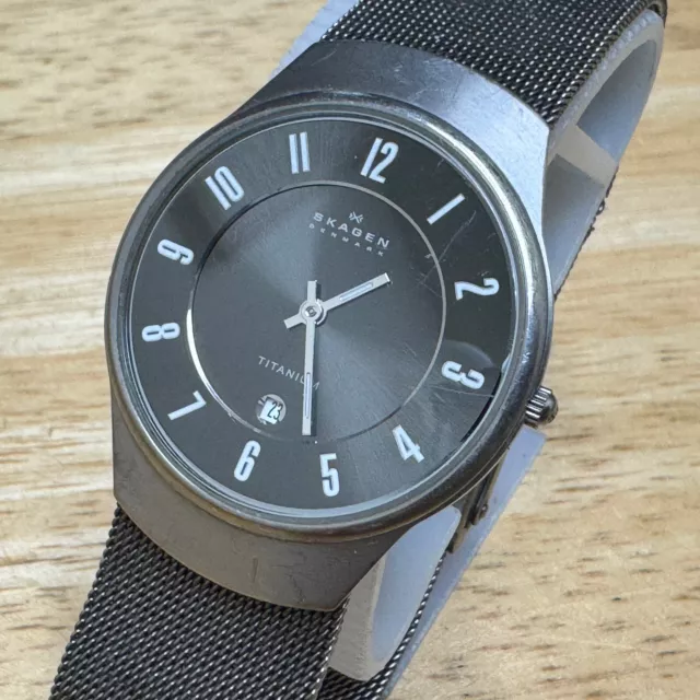 Skagen Quartz Watch  Men 30m Ultra Thin All Titanium Date Mesh Band New Battery