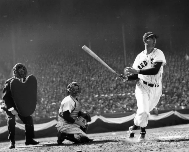 TED WILLIAMS  8X10" (20 x 25 cm)  CELEBRITY PHOTO PICTURE