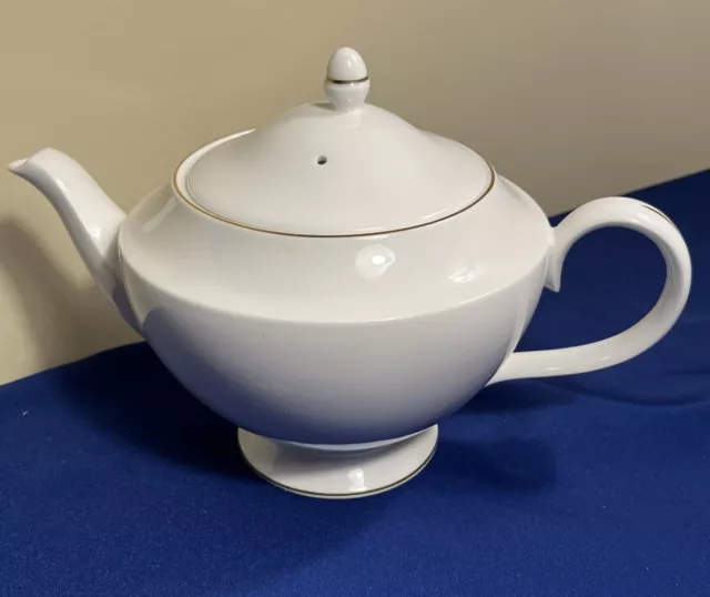 Wedgwood Signet Gold Tea Pot NWT