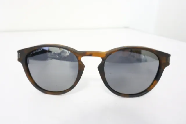 Oakley Latch Unisex Sonnenbrille Sunglasses OO9265-2253 Braun Sehr guter Zustand