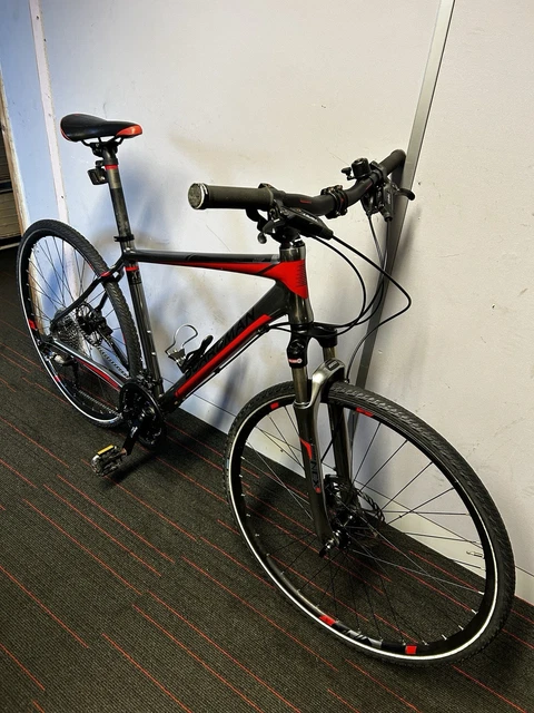 BOARDMAN COMP X7 Hybrid 20”frame 700x35x Tyres 20 Gears(2x10) SRAM