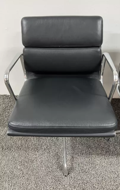 1 x Vitra EA 208 Eames Soft-Pad Bürostuhl Drehstuhl Besucherstuhl Stuhl Leder