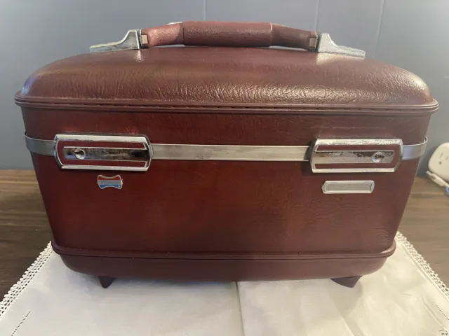VTG American Tourister Dark Red Hardshell Makeup Train Luggage, Vanity Case, Ins