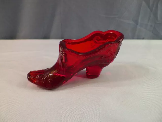 Mosser Ruby Red Glass Bow & Scrolls Slipper or Shoe