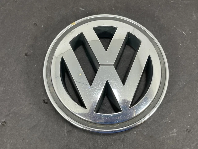05 -10 Volkswagen Passat CC Golf Jetta Tiguan Front Grille Emblem Badge OEM READ
