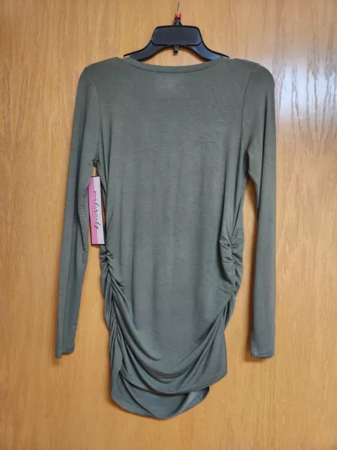 Olive Green Long Sleeve Maternity Top. NWT. XS. By Motherhood Maternity. Cute.