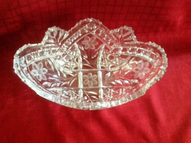 Vintage Sawtooth Brilliant Cut Crystal 11” x 7.5"Long Oval Serving Bowl 3.5"deep