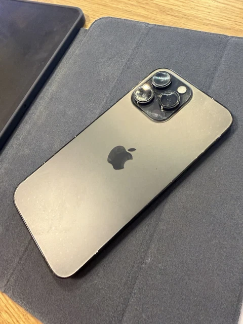 iPhone 12 : la carte mère se dévoile en photos