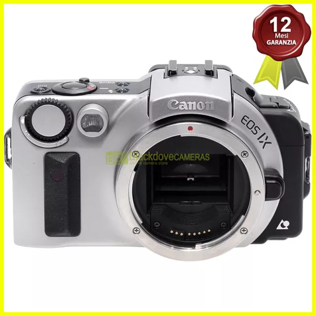 Fotocamera Canon EOS IX body reflex analogicaa formato APS. Macchina fotografica