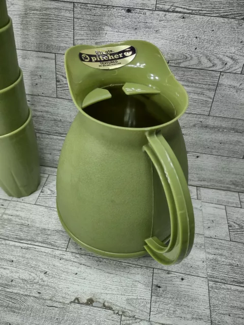 Atomic mid Century Pitcher And 6 Tumblers Avocado Green 2