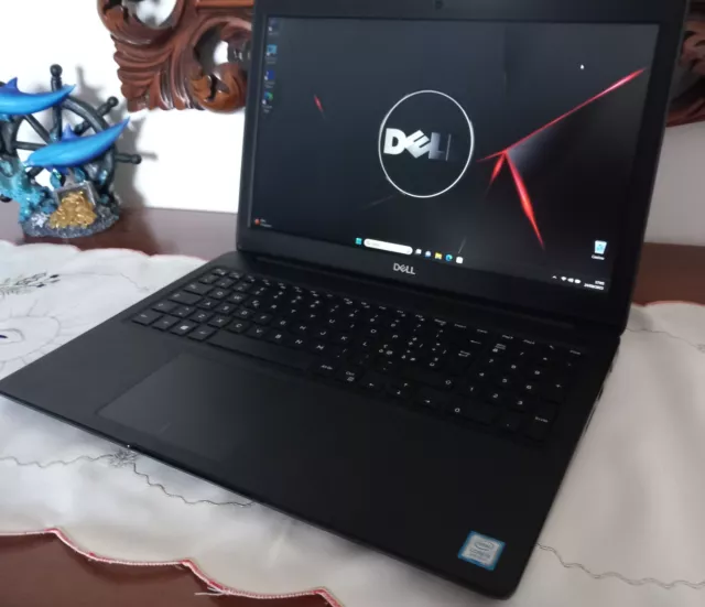 Dell Latitude 3500 Quad Core i5-8265U 12 RAM 256 SSD Notebook 15.6"