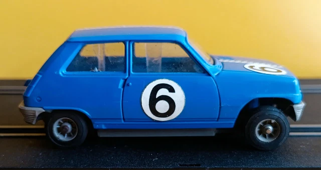 VOITURE DE CIRCUIT routier electrique Scalectrix, vintage, Renault 12