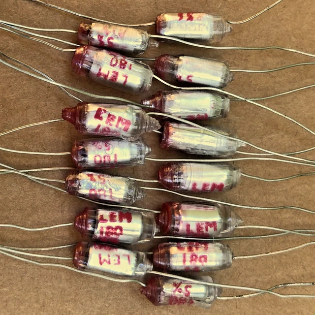LOT 2 CONDENSATEURS Styroflex - NOS 5nF - 160V - 0.005uF - 5000pF - 5% @ EUR 6,00 - FR