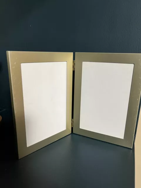 Silver Toned Photo Frame Bi Fold Holds 2 Pictures Folding 4x6