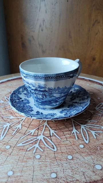 Tasse  soucoupe porcelaine anglaise décor Chine