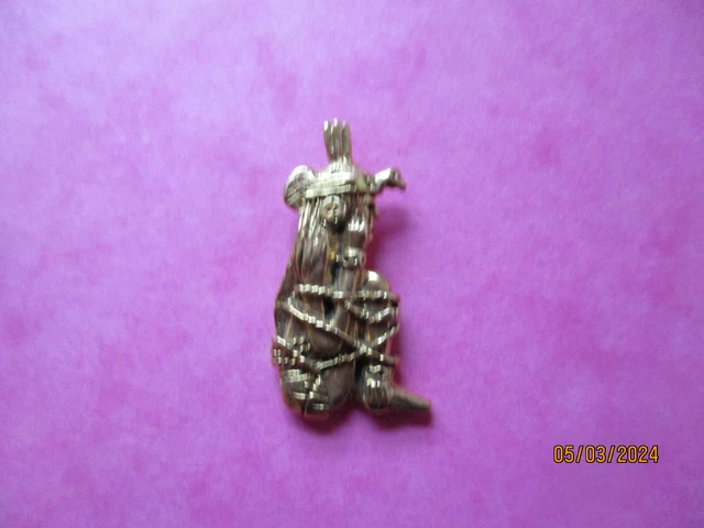 Broche-Pin's Korus Rare - Ange Enfant Doré - Taille 18 - Occasion Très Bon État