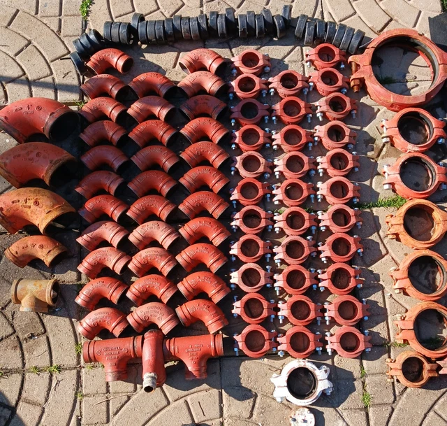 Grinnell/Victaulic Fire Sprinkler Coupling Lot. Excellent Working Condition